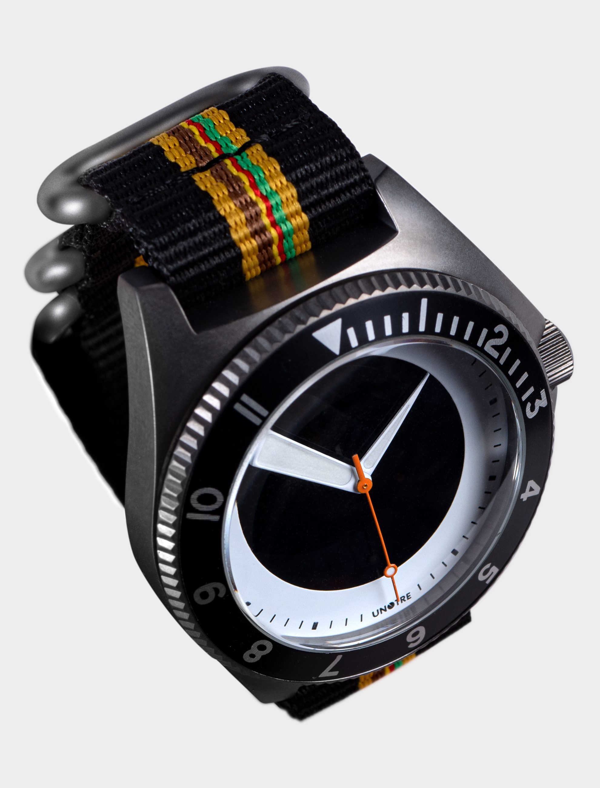 Orologio elettronico UNOTRE
