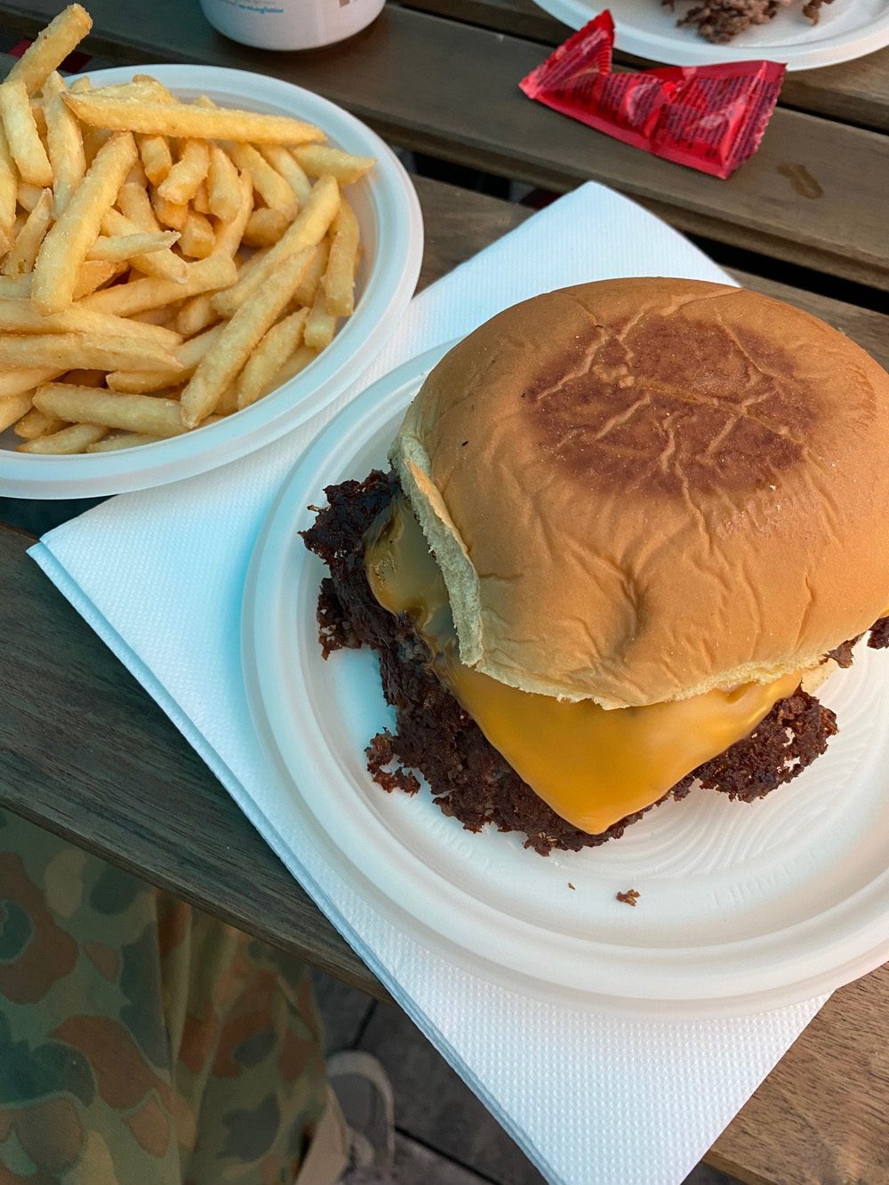 @burgerpicz