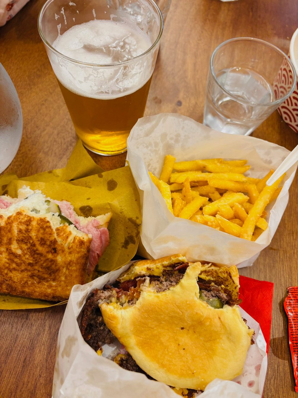 @burgerpicz